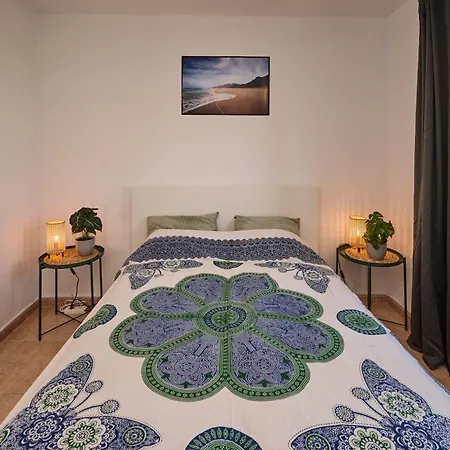 Apartamento Sunny With Terrace In