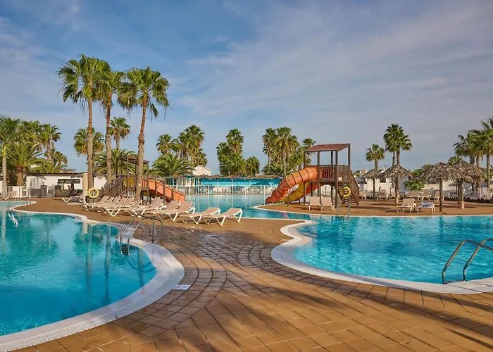 Sunny With Terrace In Apartamento