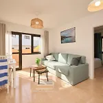 Sunny With Terrace In 아파트 *
