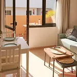 아파트 Sunny With Terrace In 코라레호