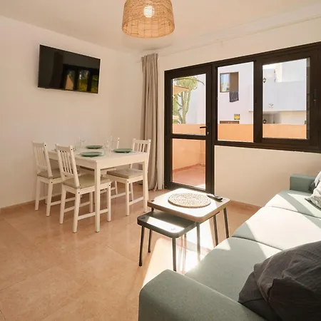 Sunny With Terrace In Διαμέρισμα