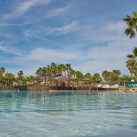 Sunny With Terrace In コラレホ